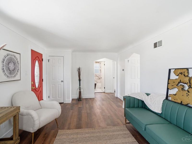 5869 Weston Court, Green Township, OH 45248 Photo 9