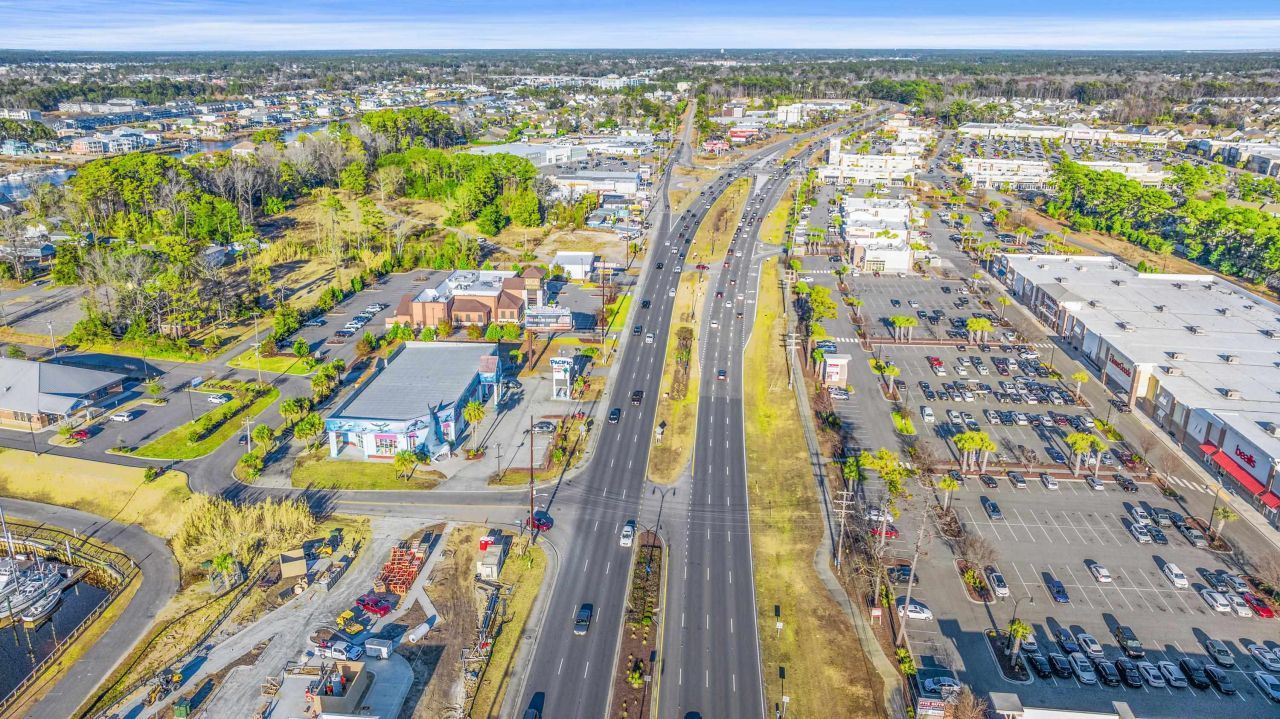 1309 Highway 17 North Photo 12