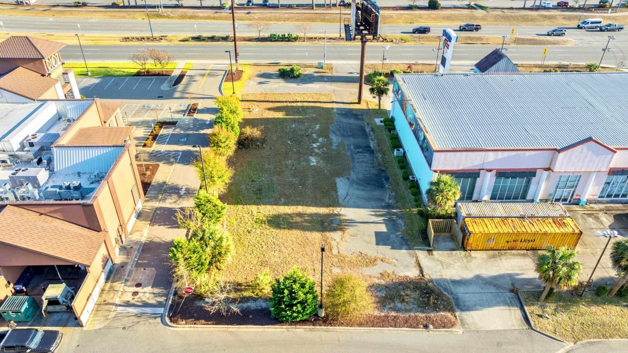 1309 Highway 17 North Photo 19