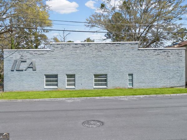 22 Lee Street, Newnan, GA 30263