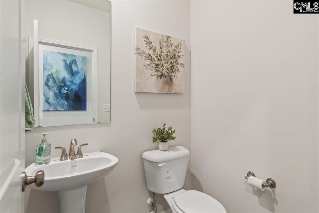 515 Blue Jay Way Photo 8