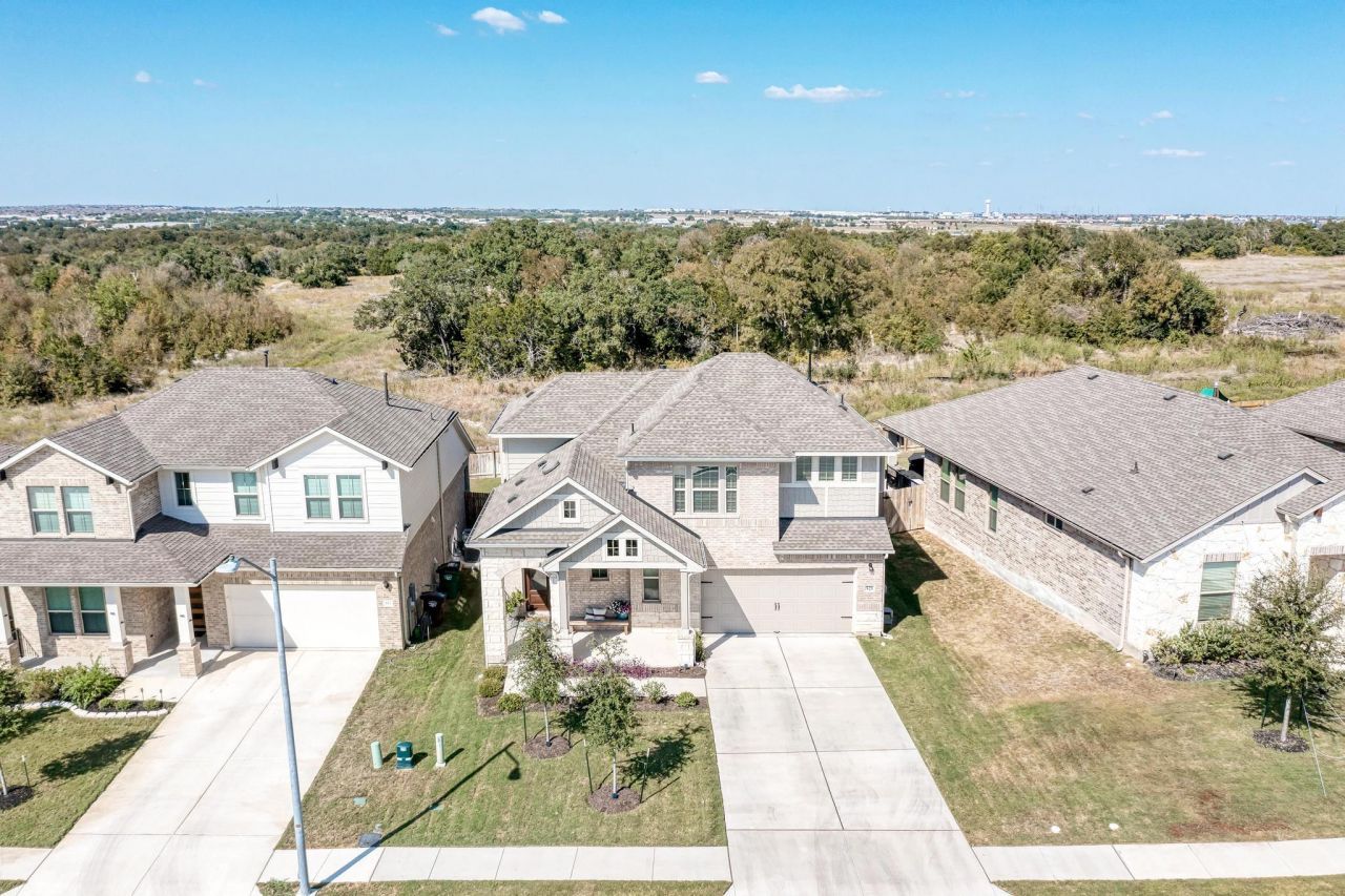 521 Elm Green St, Hutto, TX 78634 Main Photo