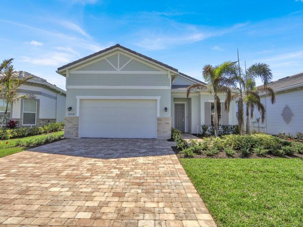 10514 Northbrook Circle, Palm Beach Gardens, FL 33412