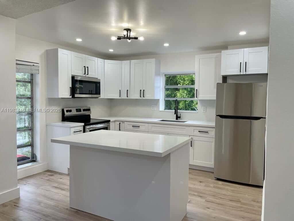4725 NW 7th St , Unit 305-3, Miami, FL 33126 Photo