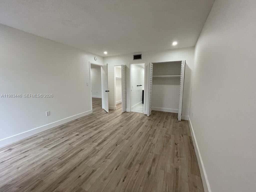 4725 NW 7th St , Unit 305-3, Miami, FL 33126 Photo
