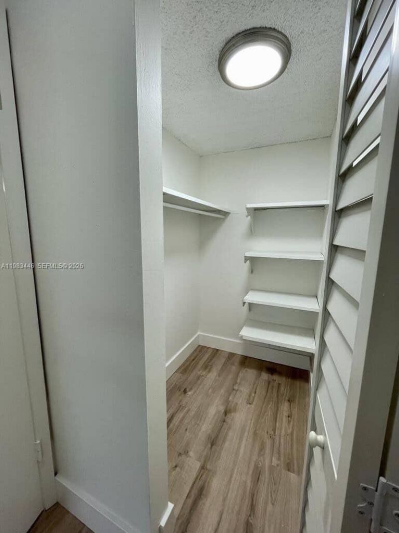 4725 NW 7th St , Unit 305-3, Miami, FL 33126 Photo