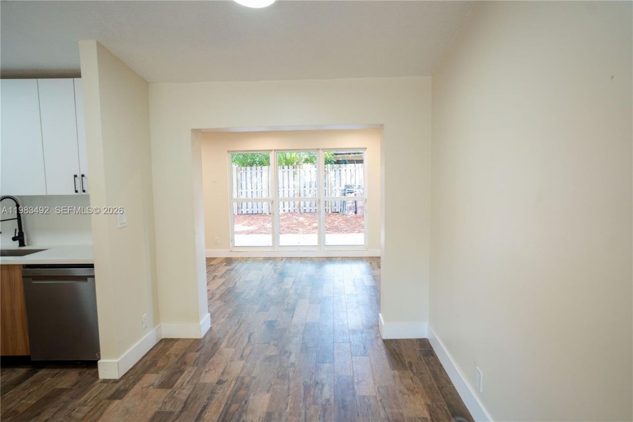 8915 NW 26th Ct , Coral Springs, FL 33065 Photo