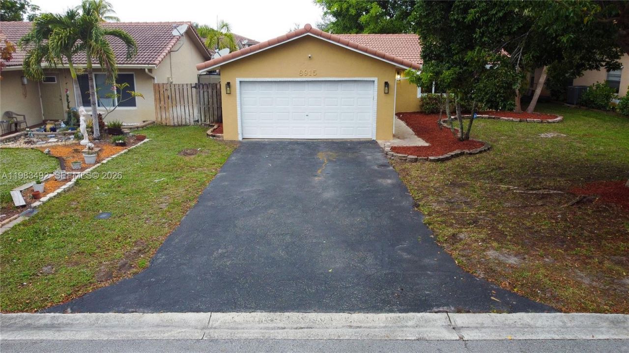 8915 NW 26th Ct , Coral Springs, FL 33065 Photo
