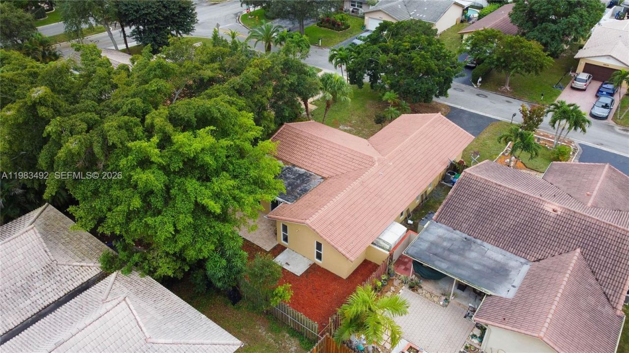 8915 NW 26th Ct , Coral Springs, FL 33065 Photo