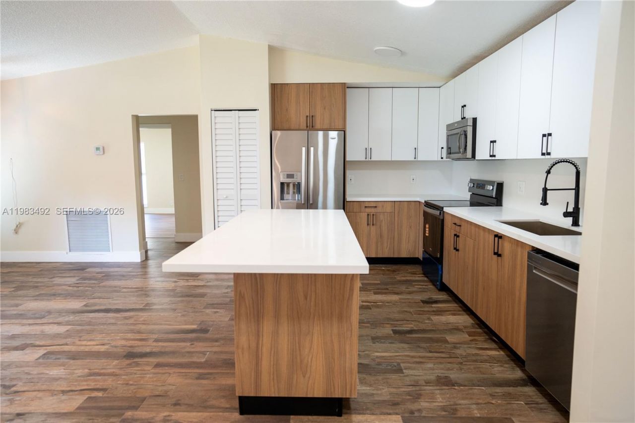 8915 NW 26th Ct , Coral Springs, FL 33065 Photo