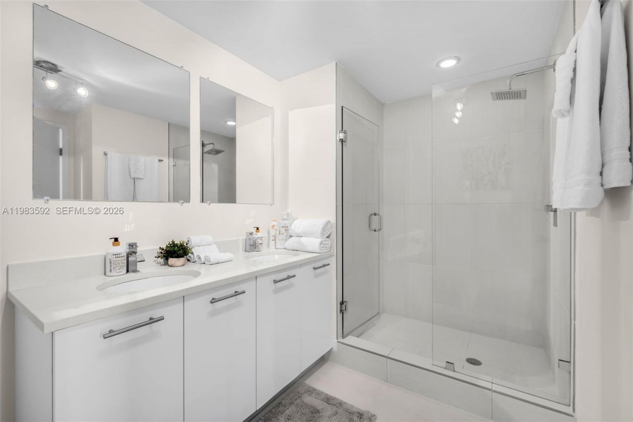 Please Call For Address, Unit 814, Miami, FL 33137 Photo