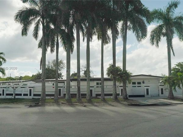 1720 NW 124th Ter, Miami, FL 33167