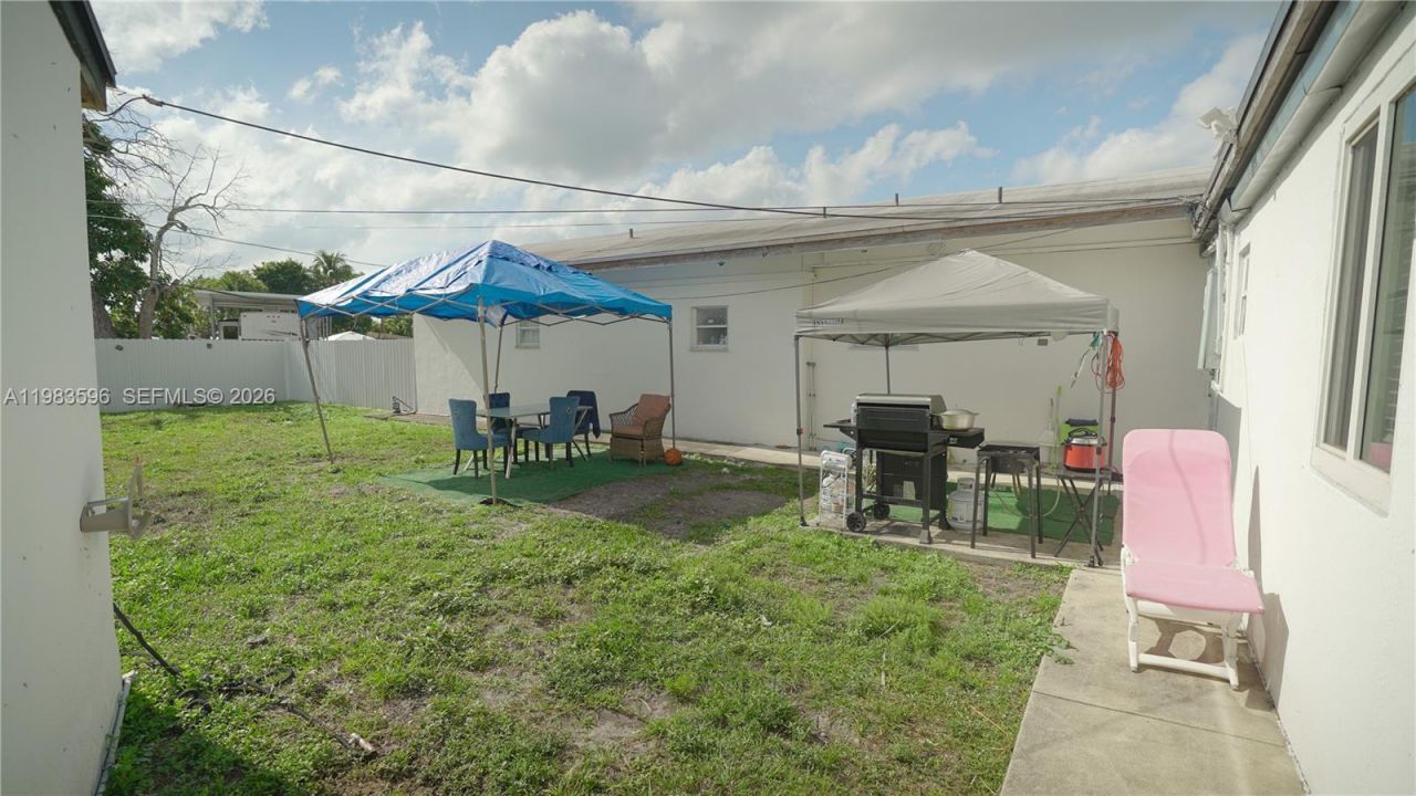 1720 NW 124th Ter, Miami, FL 33167 Photo