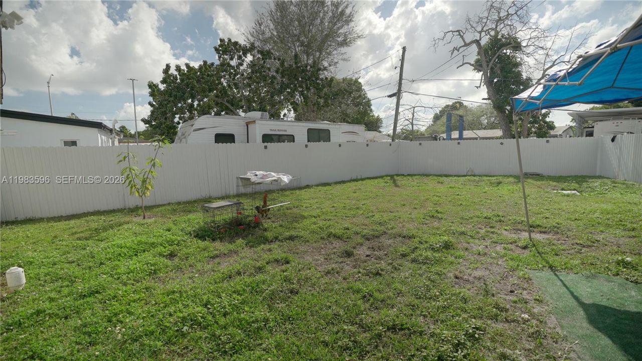 1720 NW 124th Ter, Miami, FL 33167 Photo