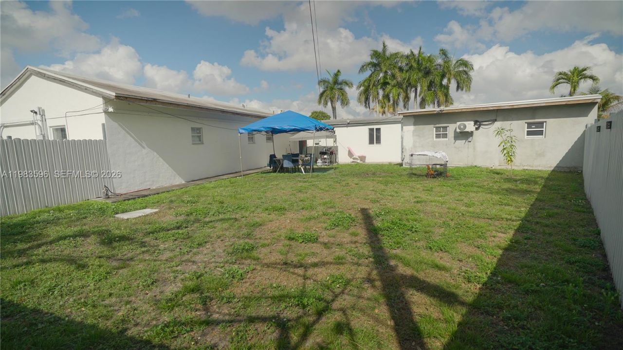 1720 NW 124th Ter, Miami, FL 33167 Photo