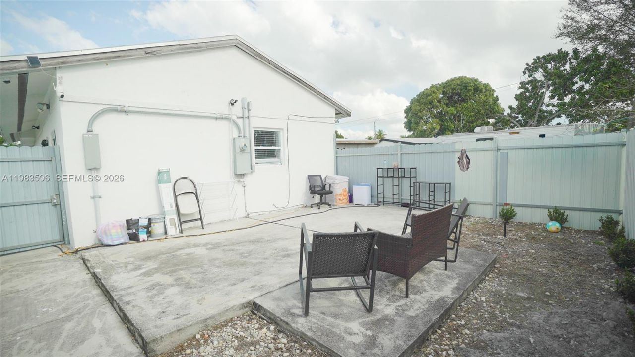 1720 NW 124th Ter, Miami, FL 33167 Photo