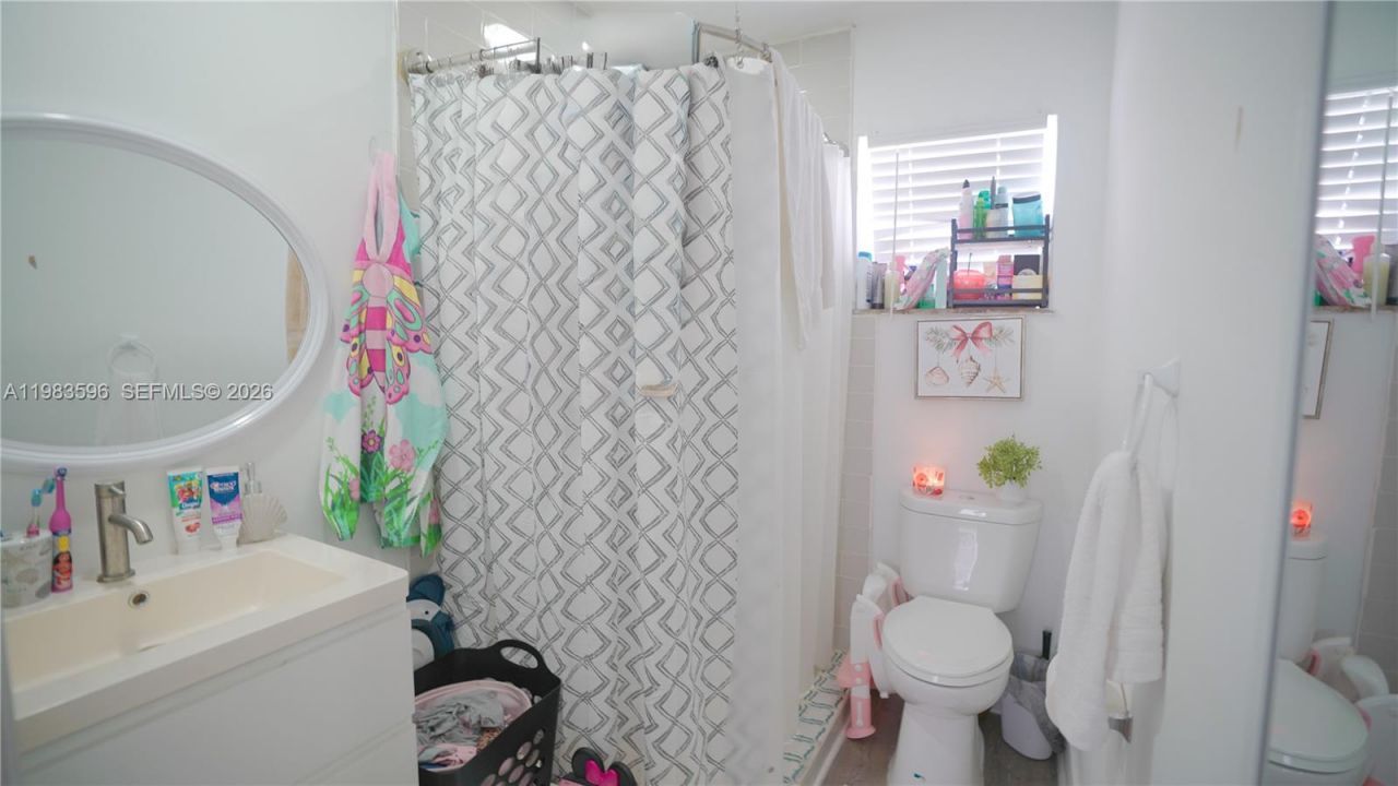 1720 NW 124th Ter, Miami, FL 33167 Photo