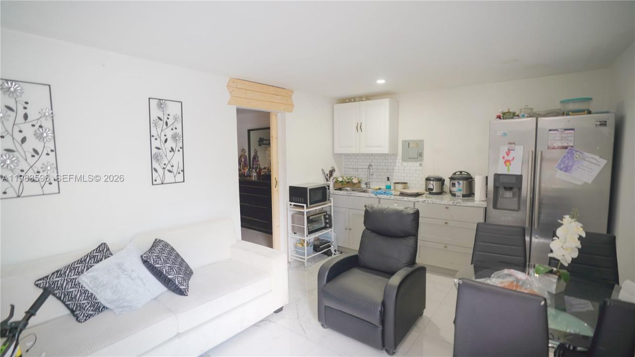 1720 NW 124th Ter, Miami, FL 33167 Photo