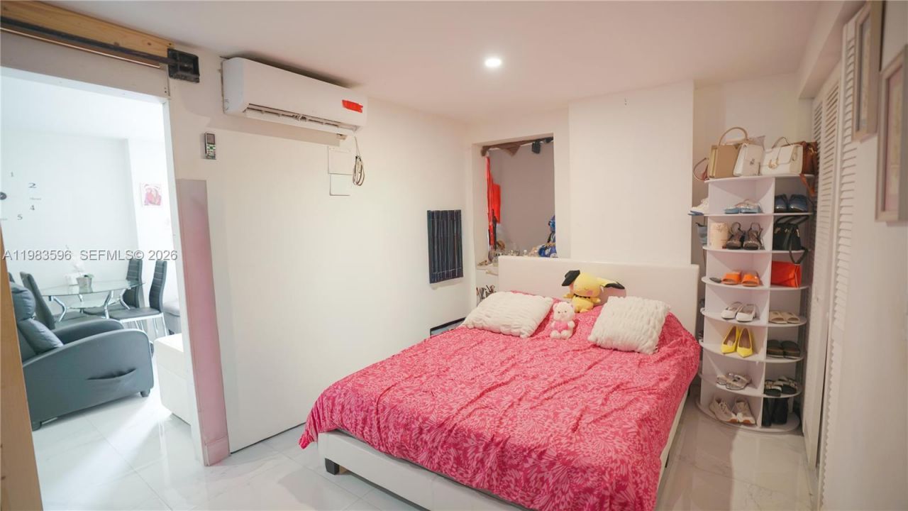 1720 NW 124th Ter, Miami, FL 33167 Photo