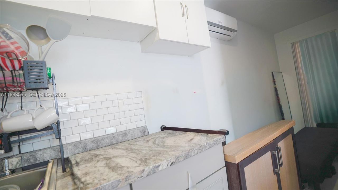 1720 NW 124th Ter, Miami, FL 33167 Photo