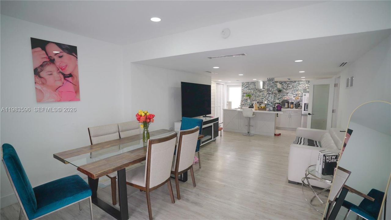 1720 NW 124th Ter, Miami, FL 33167 Photo