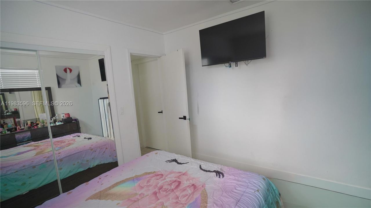 1720 NW 124th Ter, Miami, FL 33167 Photo