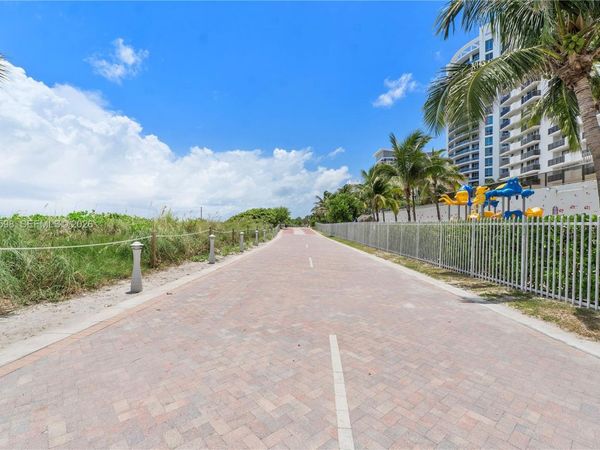 6039 Collins Ave, Unit 934, Miami Beach, FL 33140