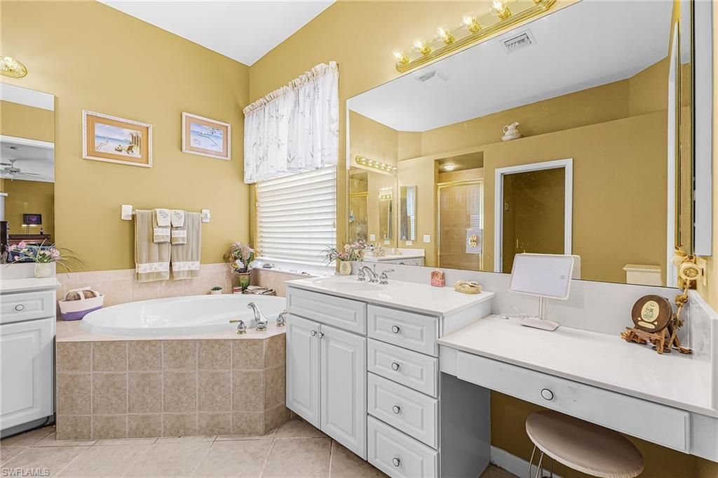 2090 Oxford Ridge Cir, Lehigh Acres, FL 33973 Photo