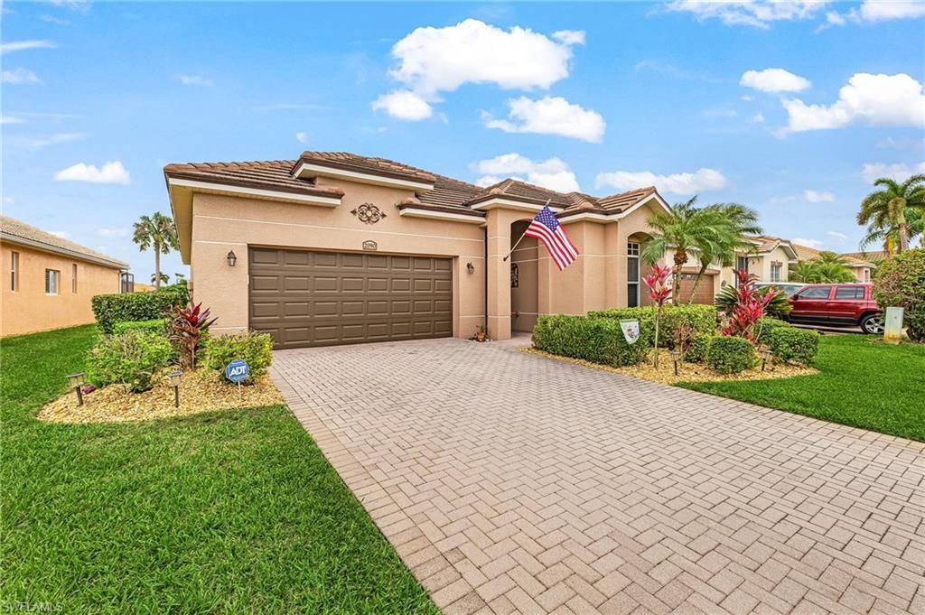 2090 Oxford Ridge Cir, Lehigh Acres, FL 33973 Photo