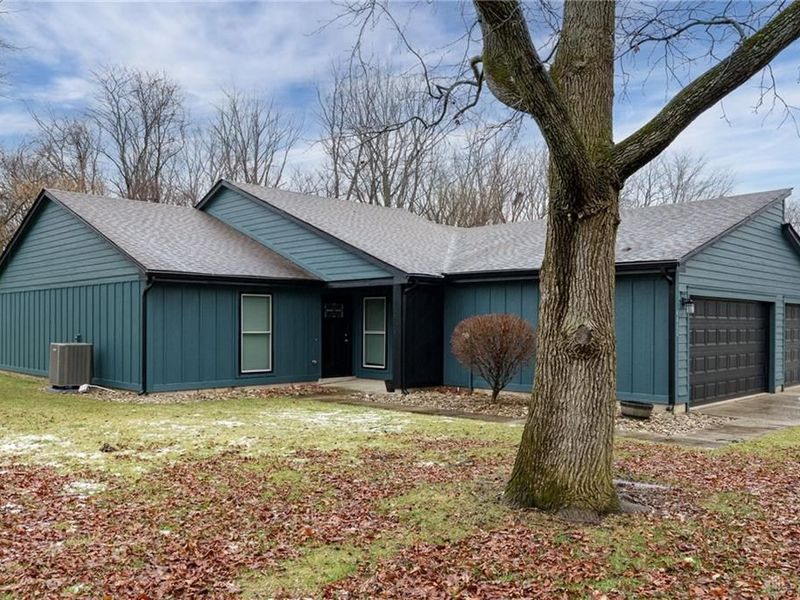 4400 Edelweiss Drive, Bellbrook, OH 45458 Photo 3