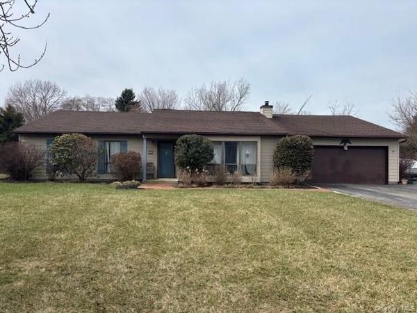 113 Southfield Road , Baiting Hollow, NY 11933