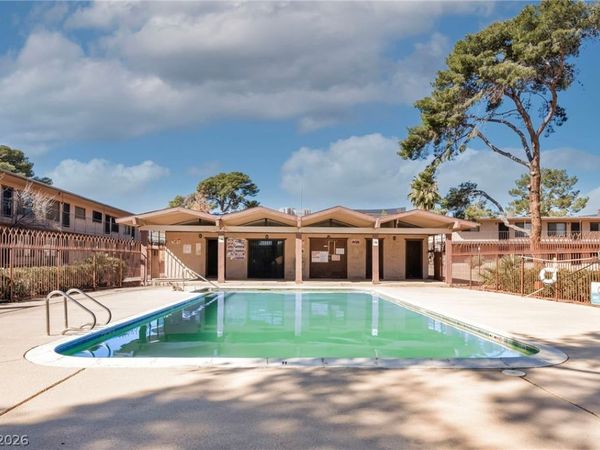 3720 S Royal Crest Circle, Unit 6, Las Vegas, NV 89169