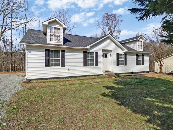 826 Kings Hill Rd, Spring City, TN 37381