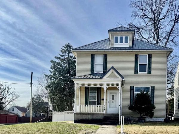 1430 College, Quincy, IL 62301