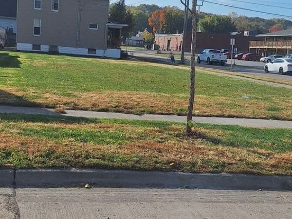 2702 5 1/2 Avenue, Rock Island, IL 61201