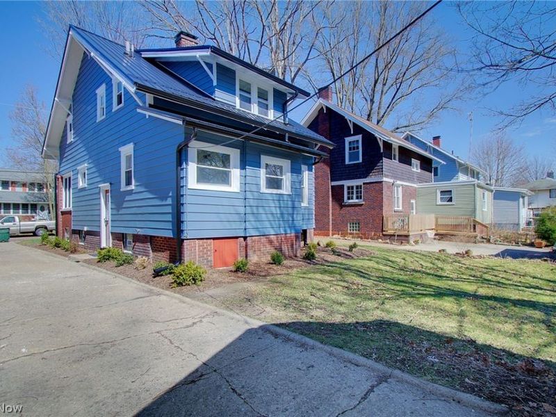 225 Shadyside Court, Alliance, OH 44601 Photo 7