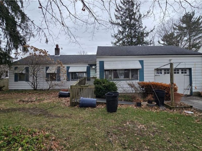 237 N Turner Road, Youngstown, OH 44515 Photo 1