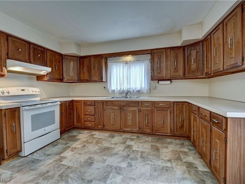 1133 Clearmount Avenue SE, North Canton, OH 44720 Photo 10