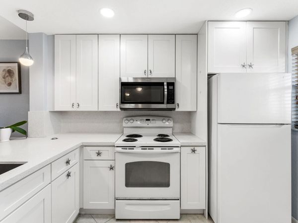 3654 Via Poinciana, Unit 504, Lake Worth, FL 33467