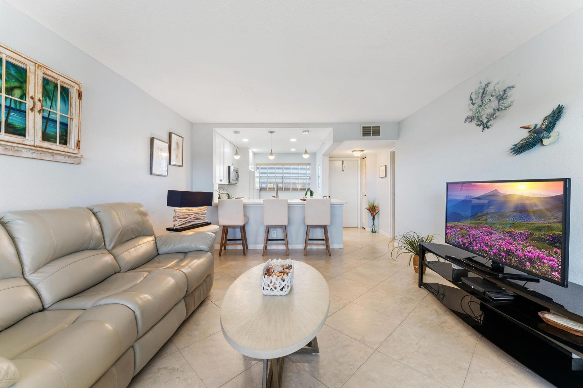 3654 Via Poinciana, Unit 504, Lake Worth, FL 33467 Photo