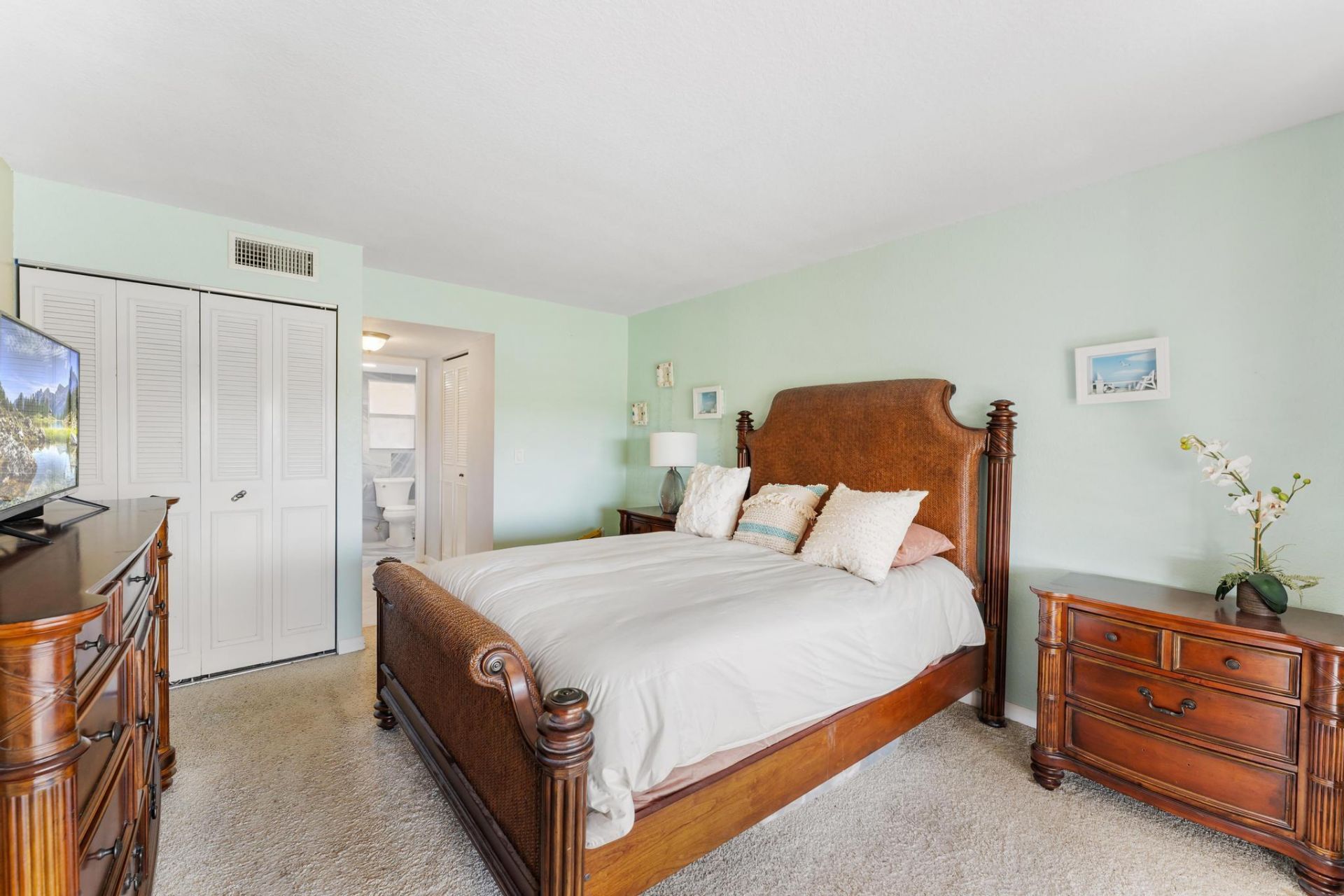 3654 Via Poinciana, Unit 504, Lake Worth, FL 33467 Photo