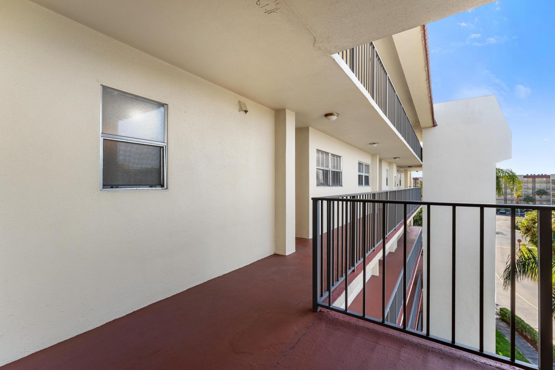 3654 Via Poinciana, Unit 504, Lake Worth, FL 33467 Photo