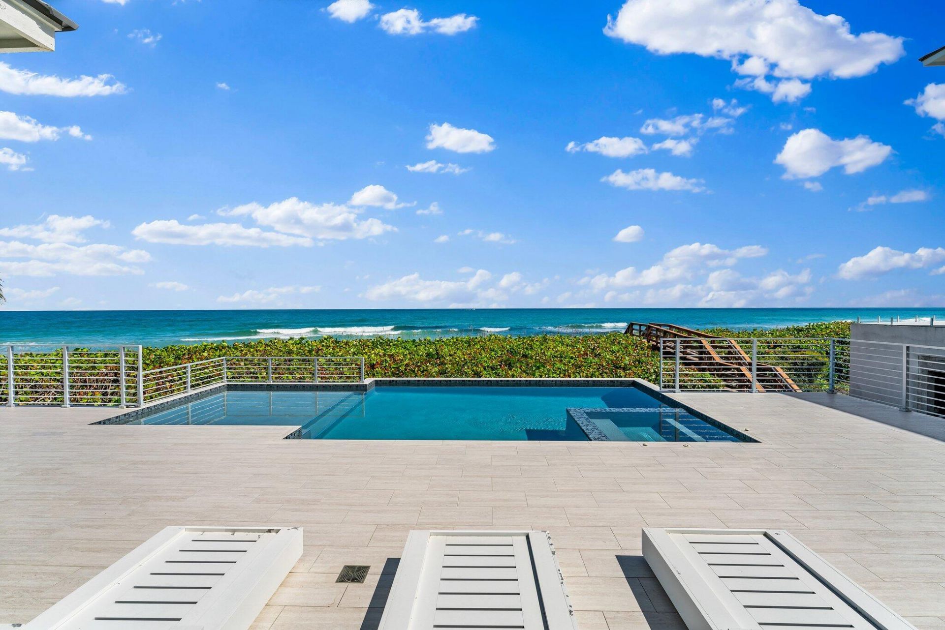 8020 S Ocean Drive, Jensen Beach, FL 34957 Photo