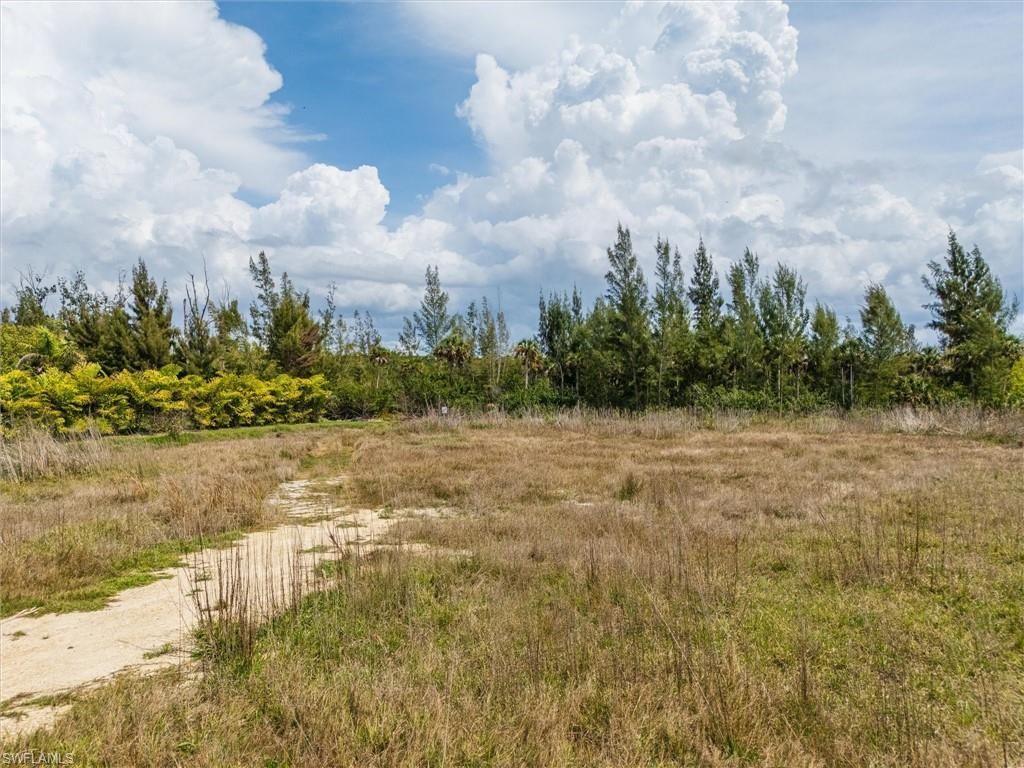 7324 Lake Dr, Fort Myers, FL 33908 Photo