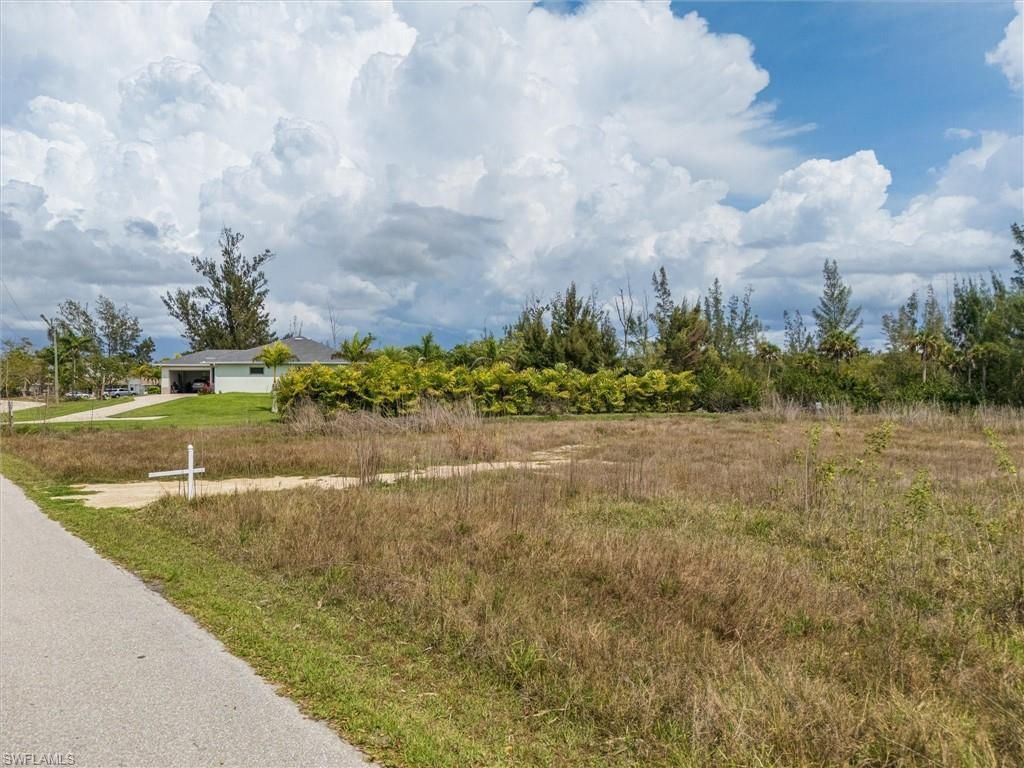 7324 Lake Dr, Fort Myers, FL 33908 Photo