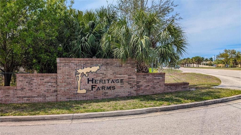 7324 Lake Dr, Fort Myers, FL 33908 Photo