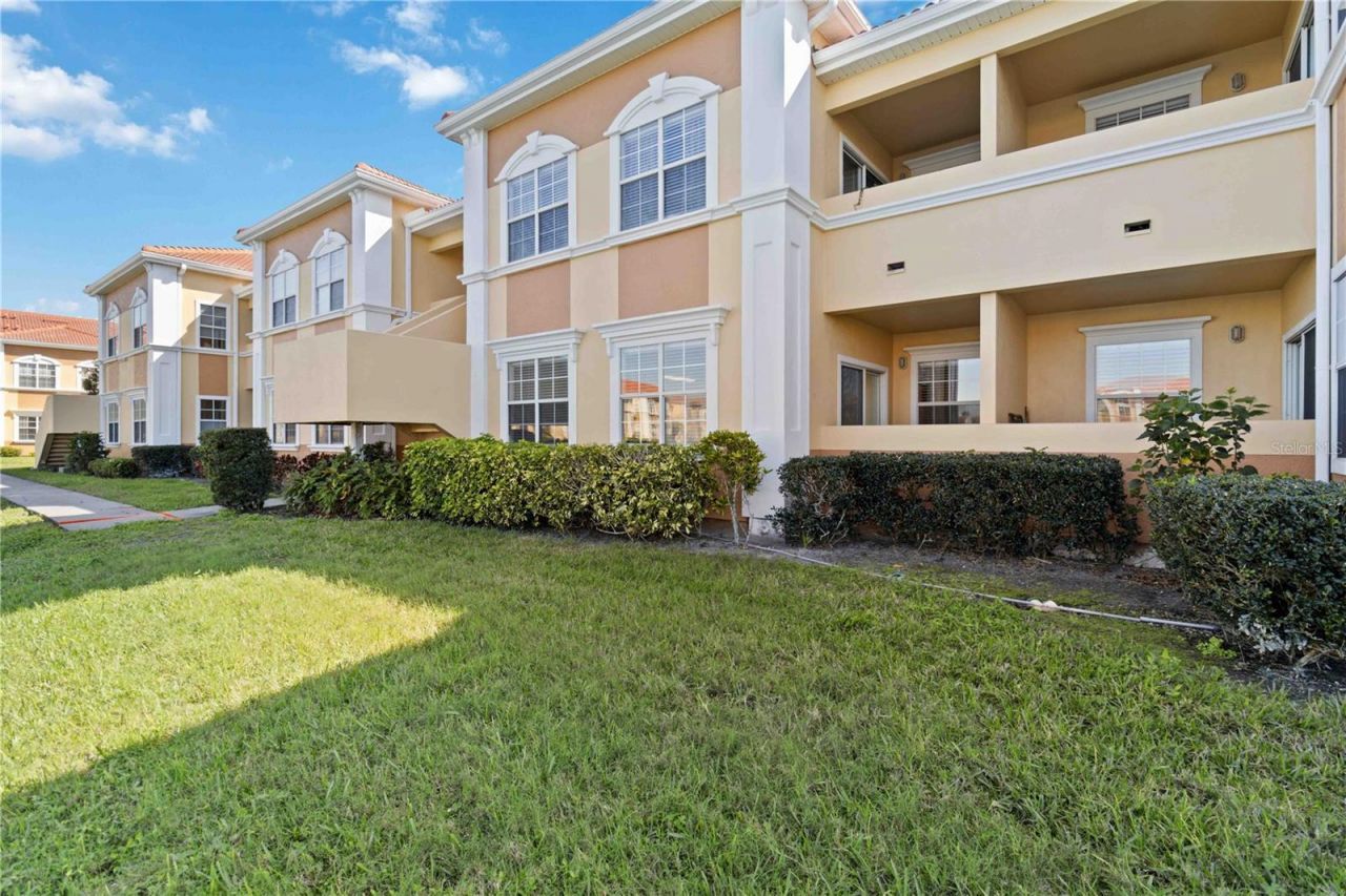 1005 Villagio Circle, Unit 106, Sarasota, FL 34237 Photo
