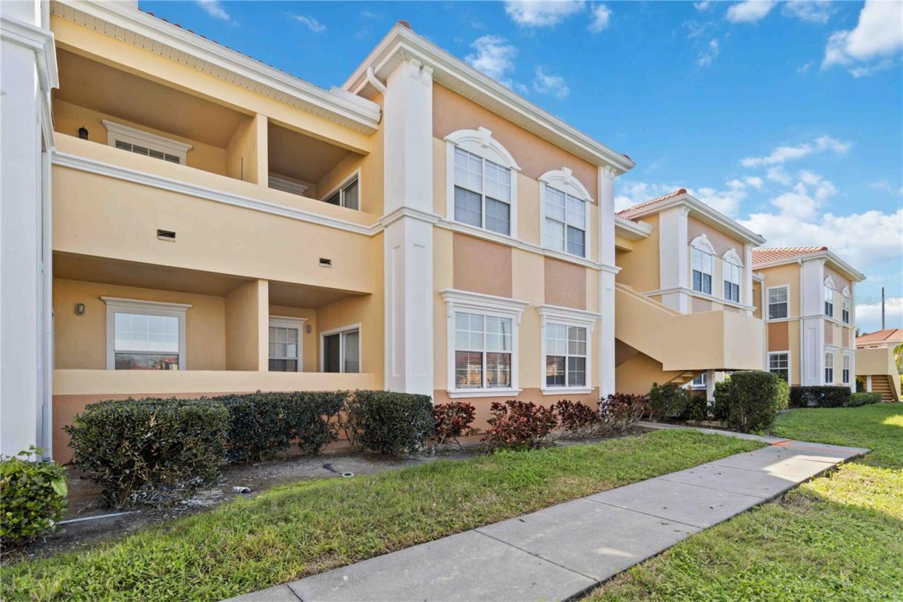 1005 Villagio Circle, Unit 106, Sarasota, FL 34237 Photo