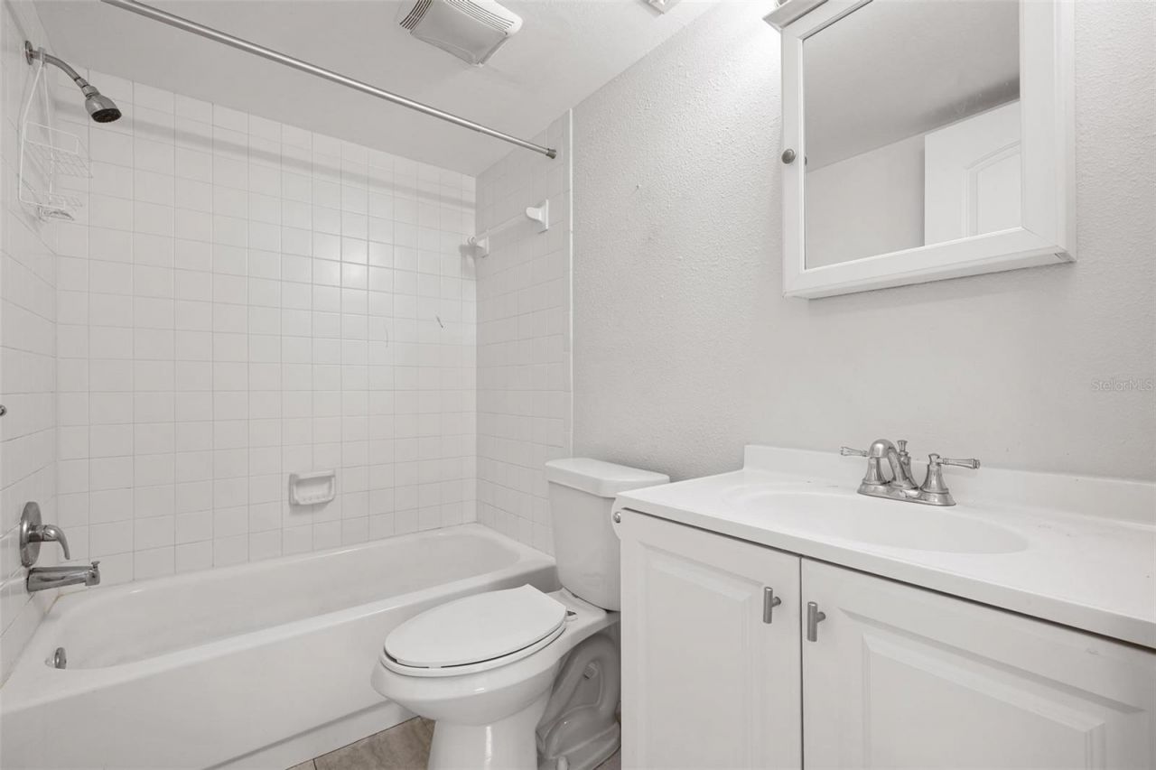 3223 Beneva Road, Unit 101, Sarasota, FL 34232 Photo