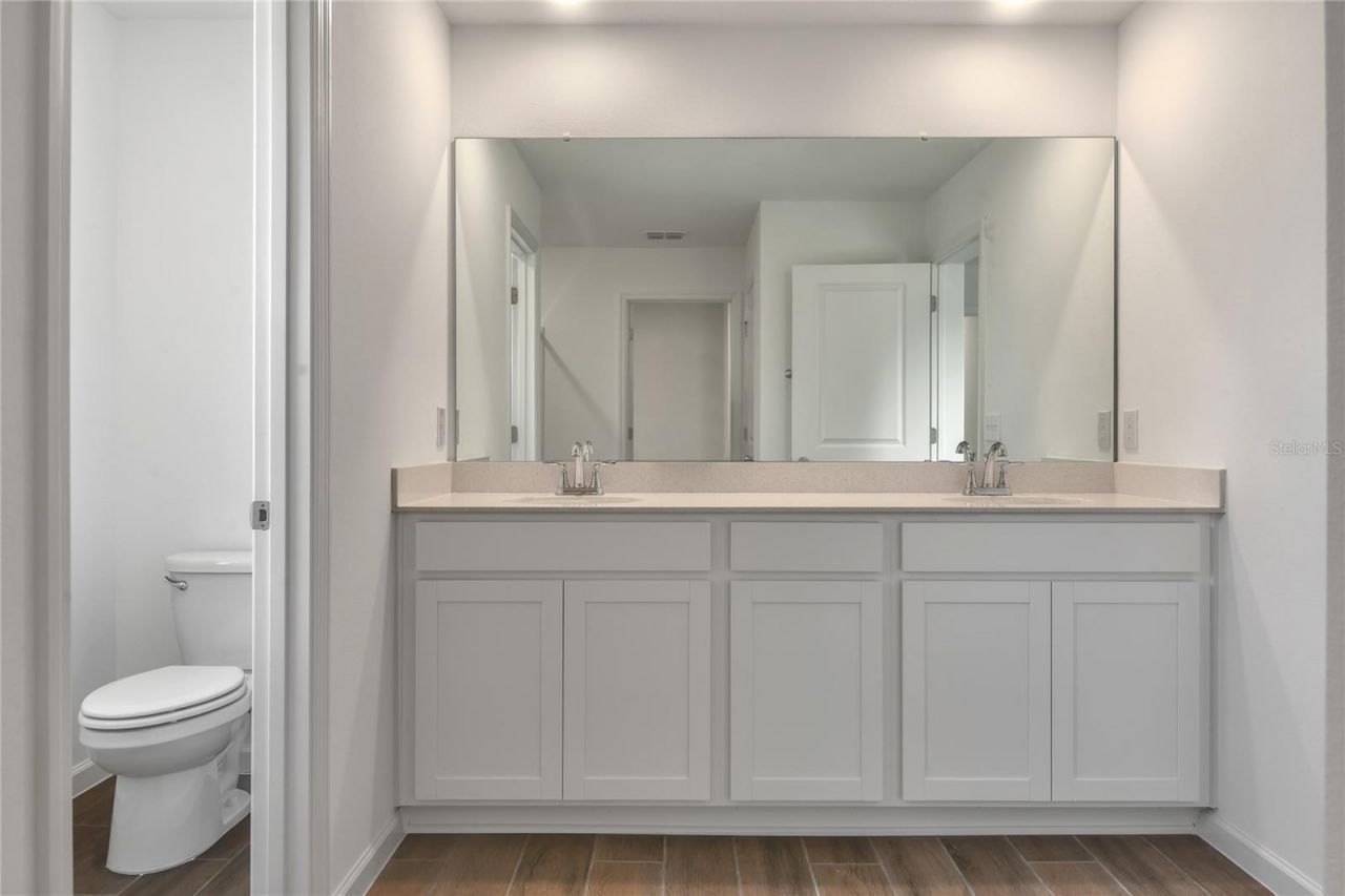 708 Lake Dell Avenue , Dundee, FL 33838 Photo